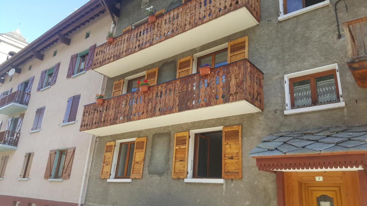 Chambre A Louer A La Nuitee Lanslebourg-Mont-Cenis Εξωτερικό φωτογραφία
